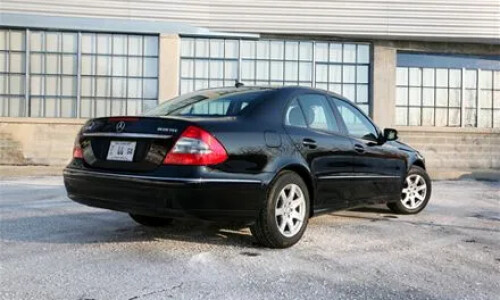 Mercedes-Benz E 320 Bluetec #8