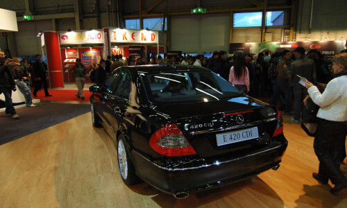 Mercedes-Benz E 420 CDI #1