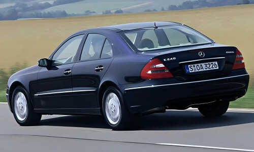 Mercedes-Benz E 500 4MATIC #7
