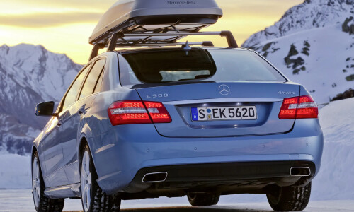 Mercedes-Benz E 500 4MATIC #12