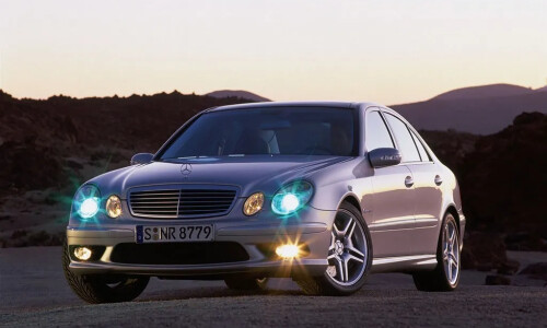 Mercedes-Benz E 55 AMG #6