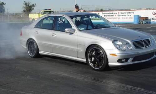 Mercedes-Benz E 55 AMG #9