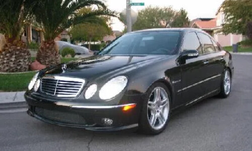 Mercedes-Benz E 55 AMG #16