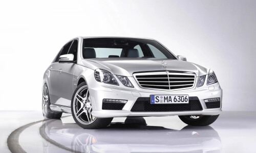 Mercedes-Benz E 63 AMG #10