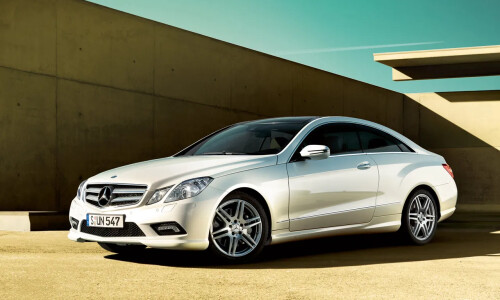 Mercedes-Benz E-Class #7