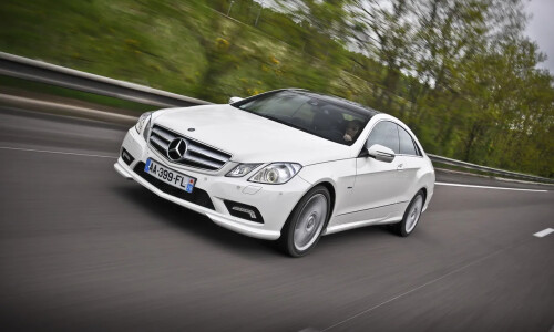 Mercedes-Benz E-Class #11