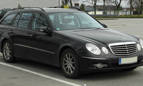Mercedes-Benz E-Class #19