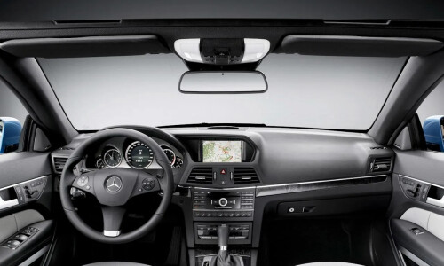 Mercedes-Benz E-Klasse Cabrio #12