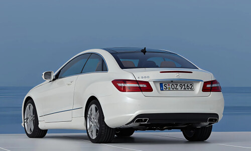 Mercedes-Benz E-Klasse Coupe #8