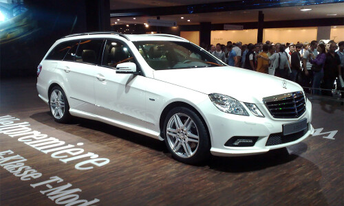 Mercedes-Benz E-Klasse T-Modell #4