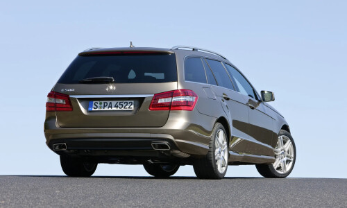 Mercedes-Benz E-Klasse T-Modell #13