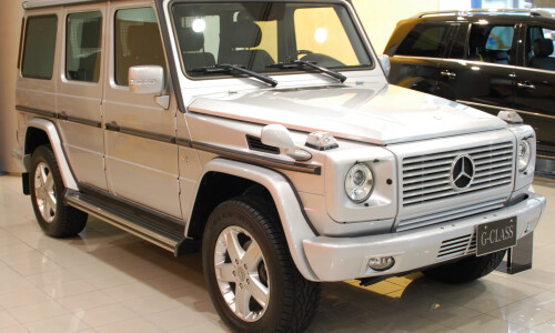 Mercedes-Benz G 500 #8
