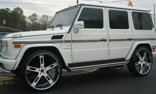 Mercedes-Benz G 500 #9