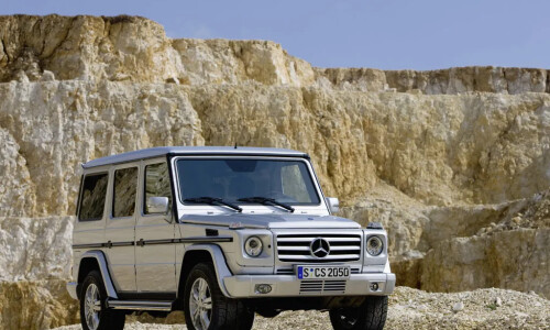 Mercedes-Benz G 500 #12
