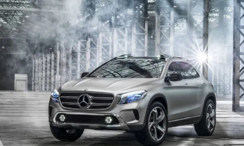 Mercedes-Benz GLA #4