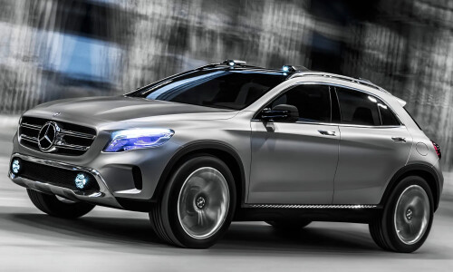 Mercedes-Benz GLA #9