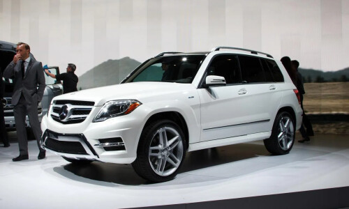 Mercedes-Benz GLK 350 #8