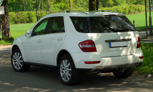 Mercedes-Benz ML 300 CDI #2