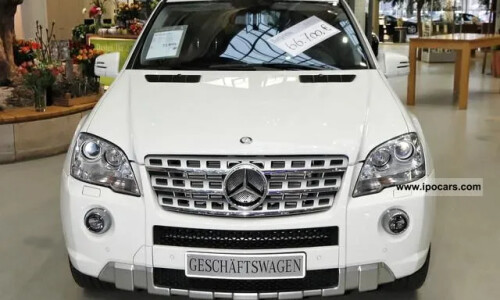 Mercedes-Benz ML 300 CDI #15
