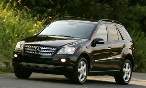 Mercedes-Benz ML 500 #9