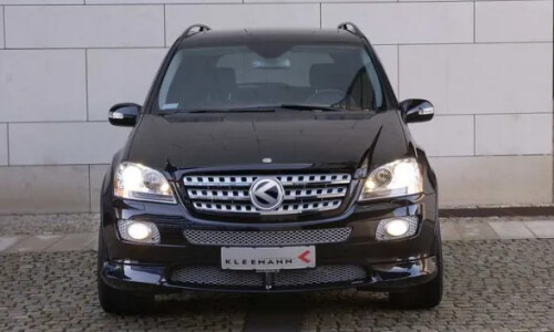 Mercedes-Benz ML 500 #10