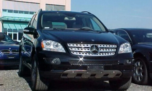 Mercedes-Benz ML 500 4MATIC #5