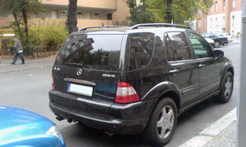 Mercedes-Benz ML 55 AMG #2