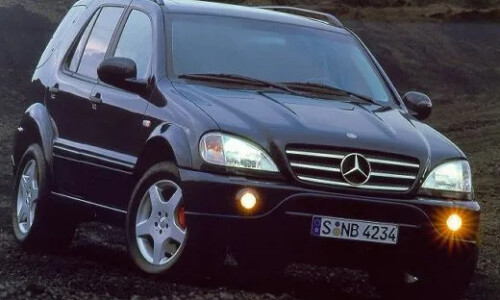 Mercedes-Benz ML 55 AMG #5