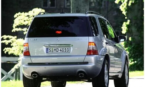 Mercedes-Benz ML 55 AMG #11