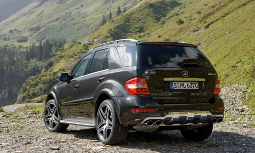 Mercedes-Benz ML 63 AMG #2