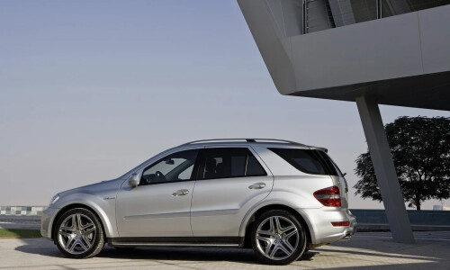 Mercedes-Benz ML 63 AMG #6