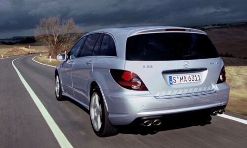 Mercedes-Benz R 63 AMG #10