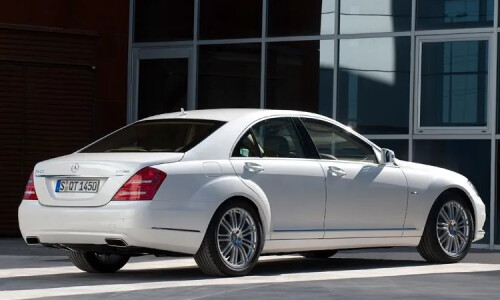 Mercedes-Benz S 400 Hybrid #10