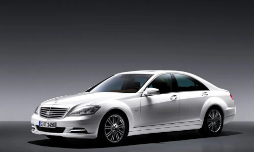 Mercedes-Benz S 400 Hybrid #12