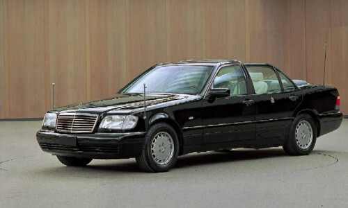 Mercedes-Benz S 500 #1