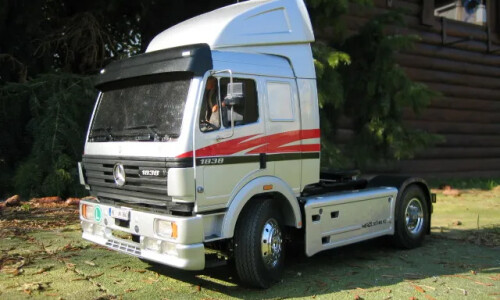 Mercedes-Benz SK #3