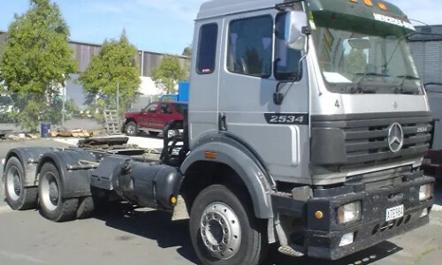 Mercedes-Benz SK #4