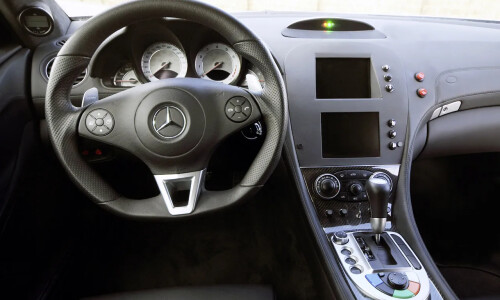 Mercedes-Benz SL 63 AMG #15