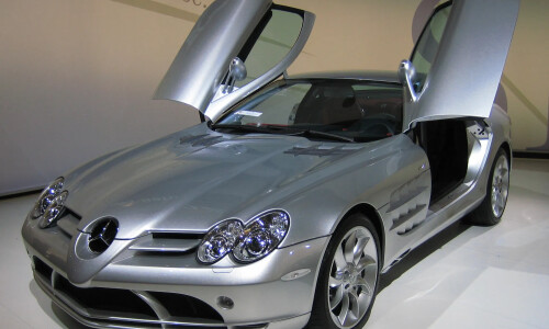 Mercedes-Benz SLR #1
