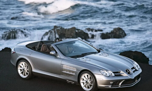 Mercedes-Benz SLR #8