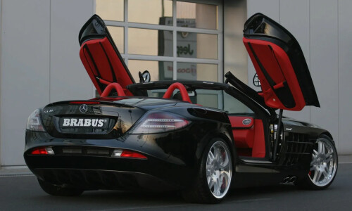 Mercedes-Benz SLR #9