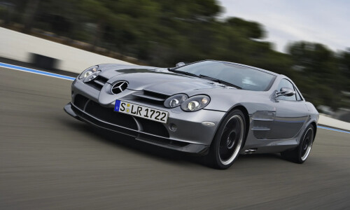 Mercedes-Benz SLR McLaren 722 #14