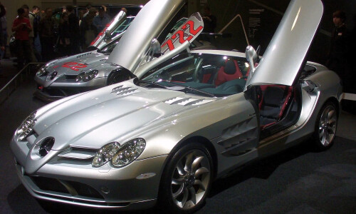 Mercedes-Benz SLR McLaren Roadster #5