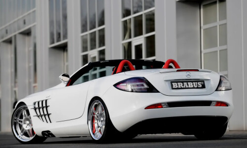 Mercedes-Benz SLR McLaren Roadster #10