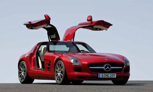 Mercedes-Benz SLS AMG #2