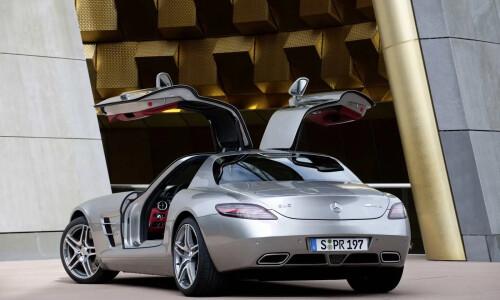 Mercedes-Benz SLS AMG #5