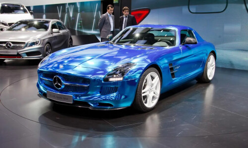 Mercedes-Benz SLS AMG Electric Drive #9