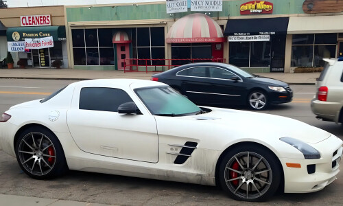 Mercedes-Benz SLS AMG GT #8