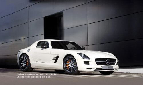 Mercedes-Benz SLS AMG GT #9