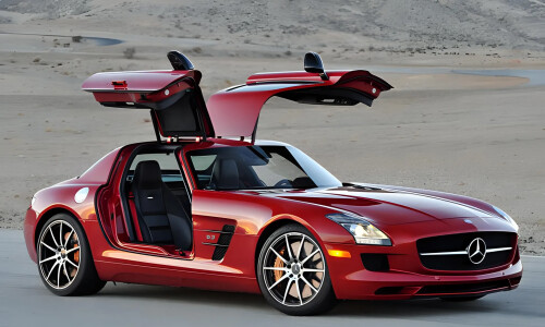 Mercedes-Benz SLS AMG GT #10